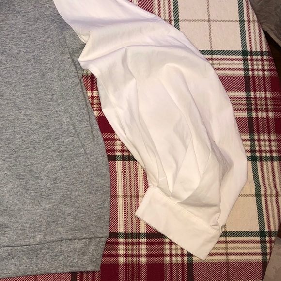 Mossimo Top - Picture 2 of 3